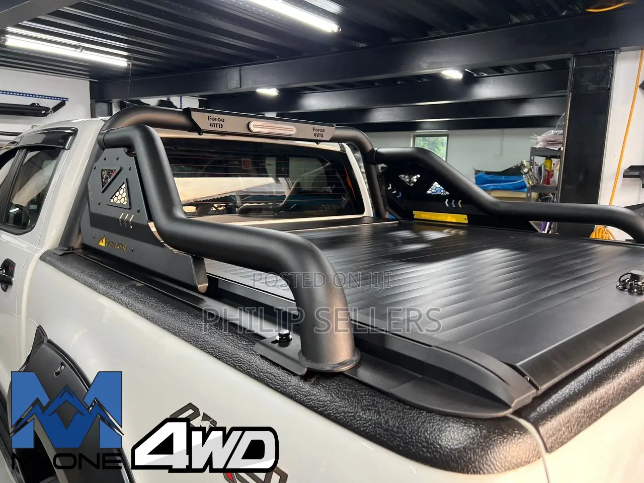 Force 4wd Manual Roller Shutter