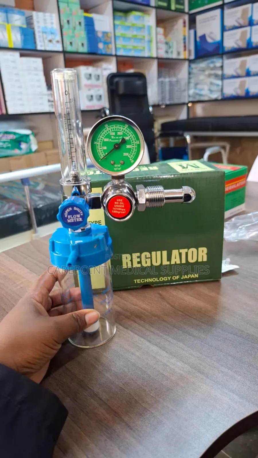 Oxygen Regulator (Side)