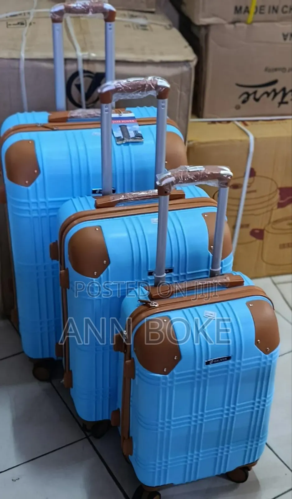 *Price Drop*
3 in 1 Luxurious Fibre Suitcase*