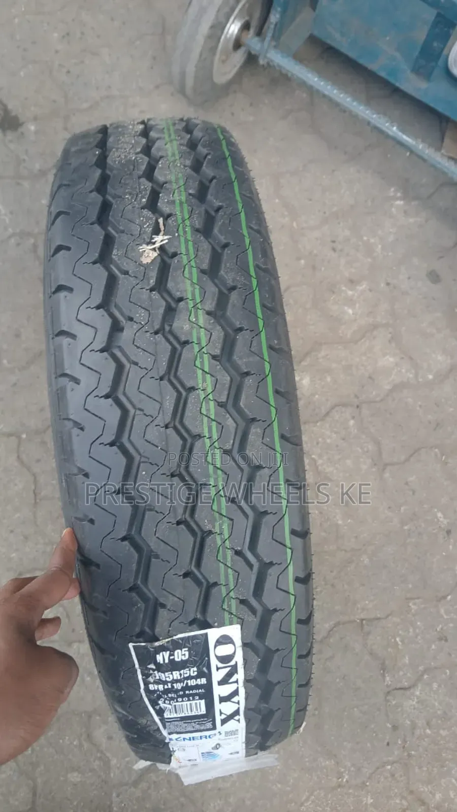 195r15c Onyx Tyres