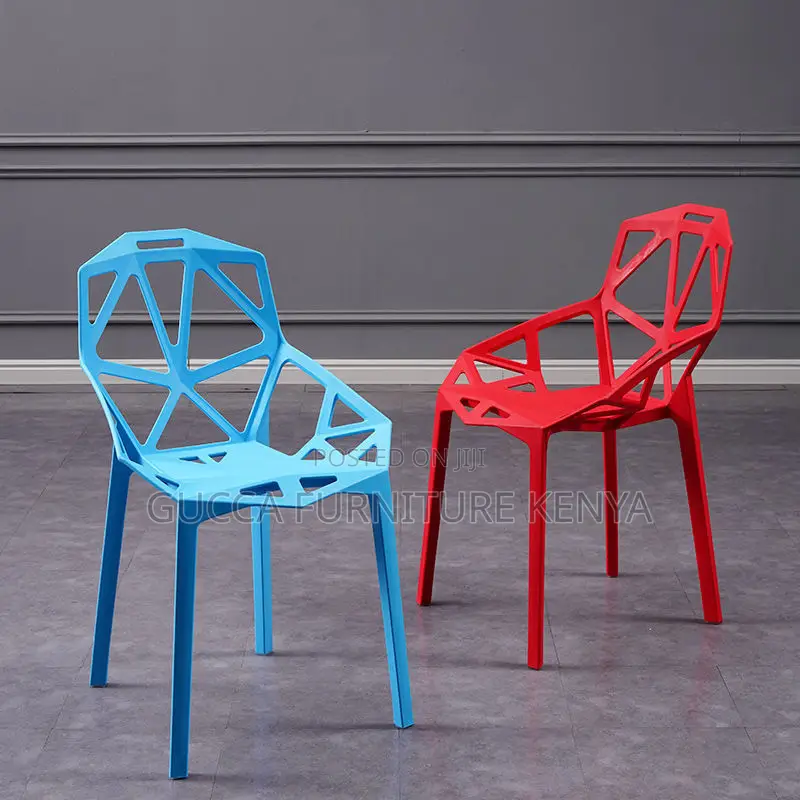 Dininig Chair:Plastic Adult Fashion Simple Dining Chair