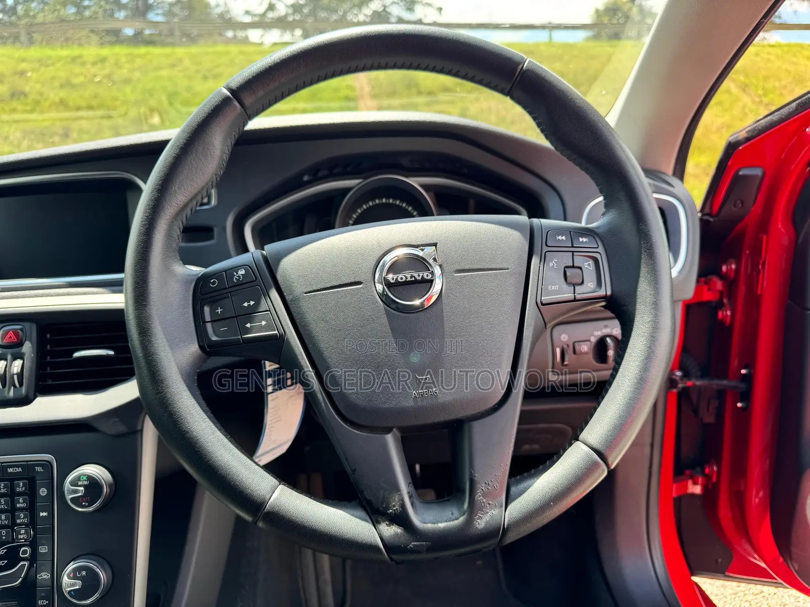Volvo V40 2018 Red