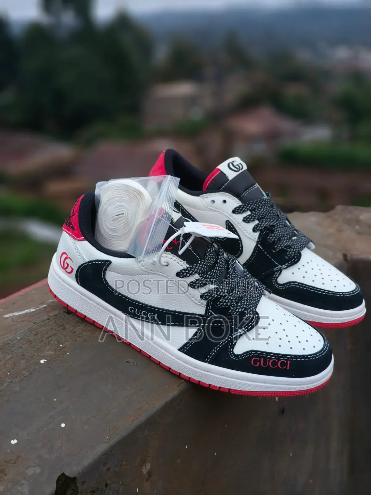 Tavis Scott Gucci
High Quality
Sizes 40-45
at 3800