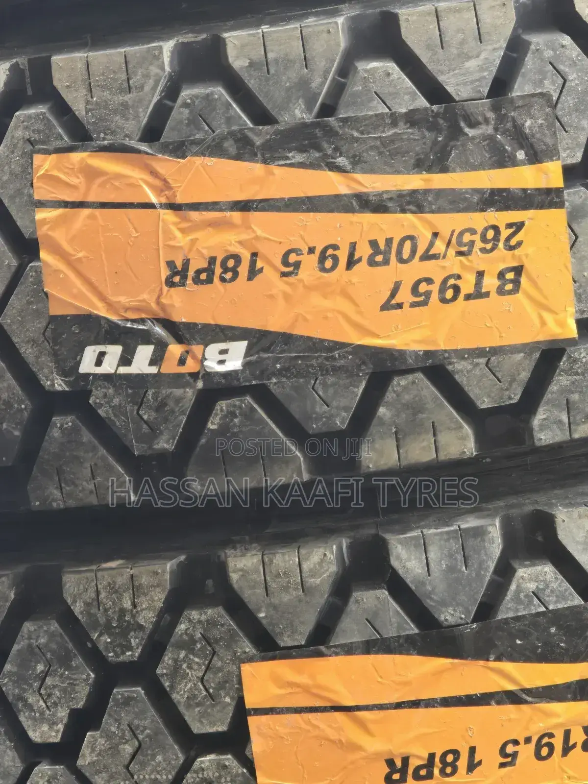 Boto 265/70r19.5