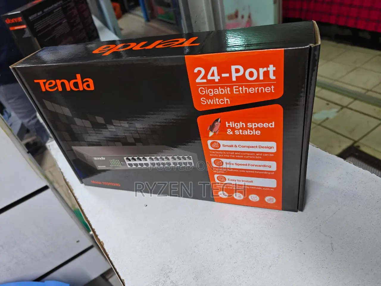 24 Port Gigabit Ethernet Switch Tenda