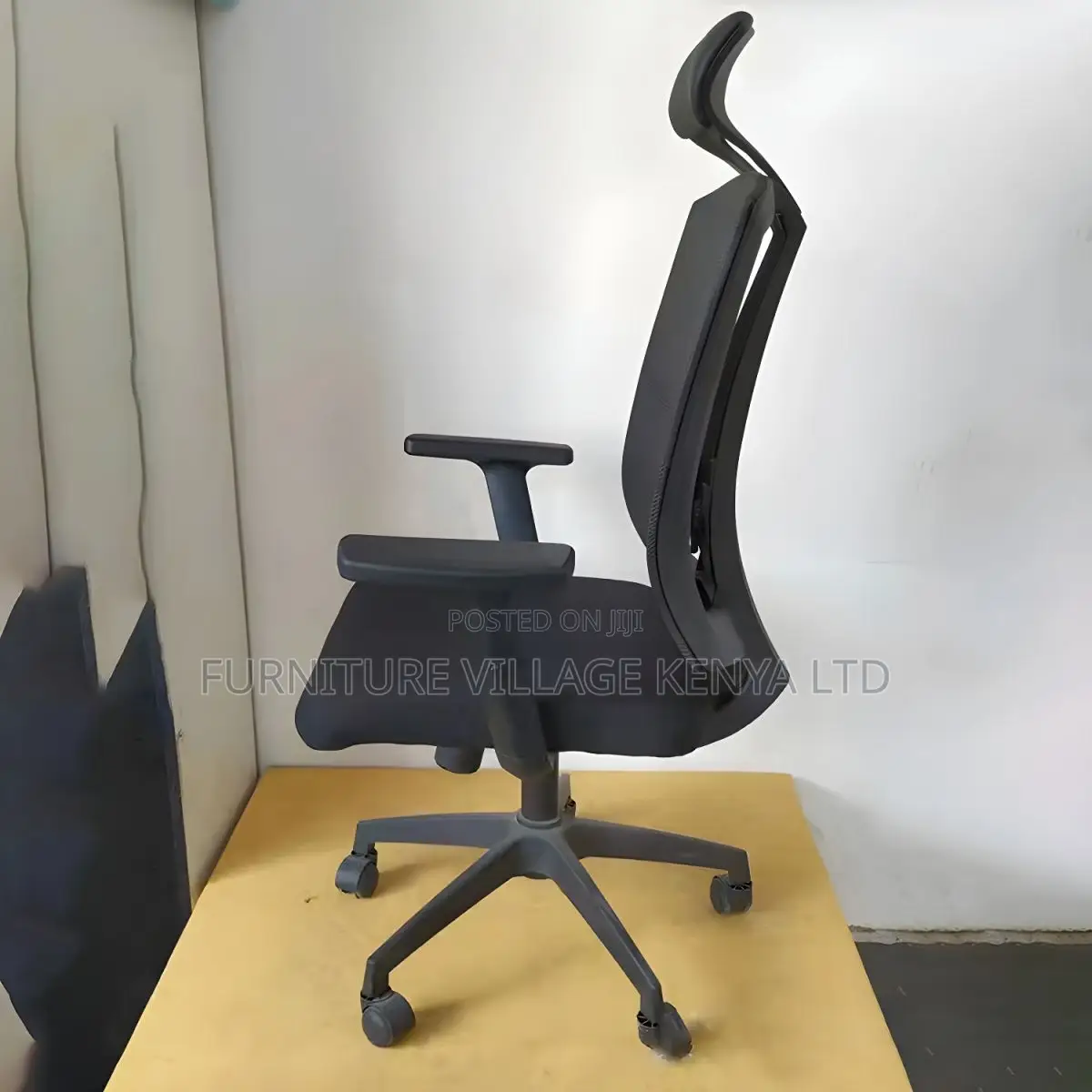 Office Chair:Executive Fabric Orthopedic Office Chair