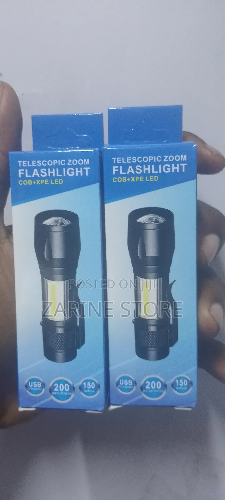 Zooming Torch Flashlight