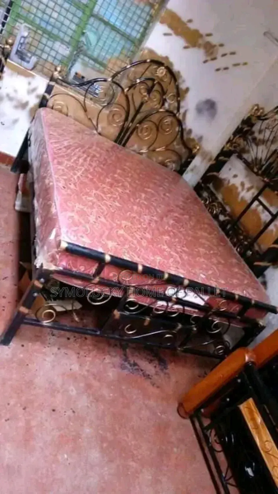 Metallic Bed 4*6 With Matress