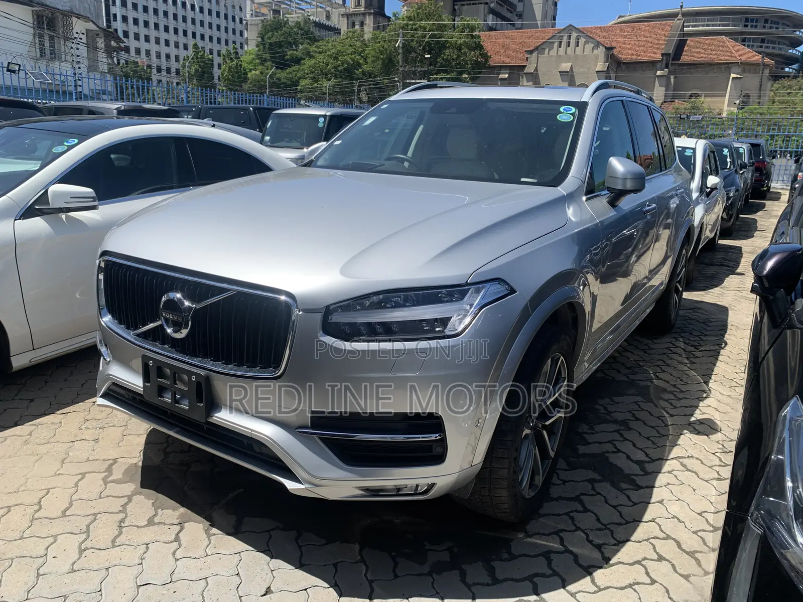 Volvo XC90 T5 Momentum AWD 2018 Silver