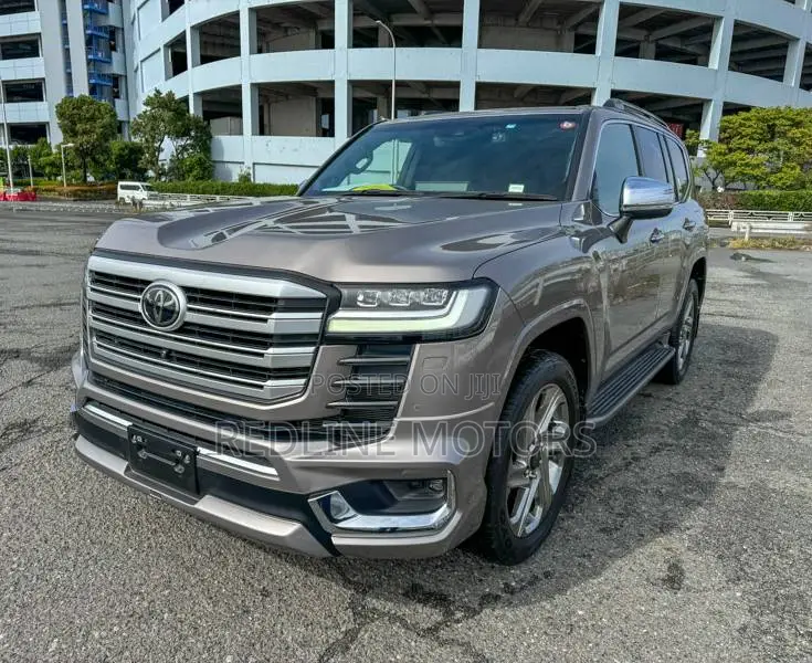 Toyota Land Cruiser 4.6 V8 ZX 2020 Ivory