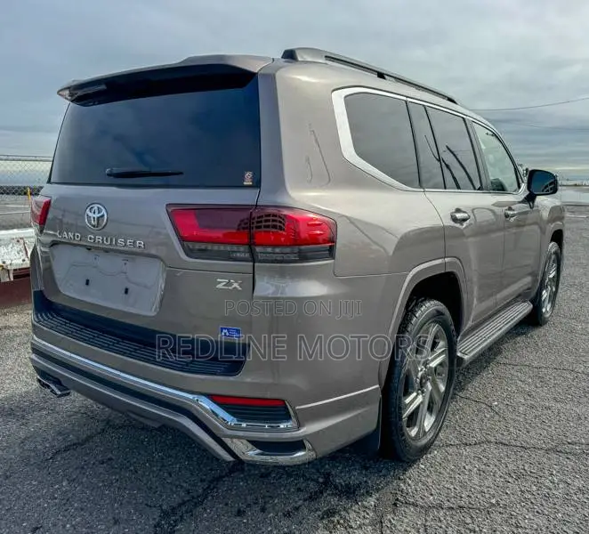 Toyota Land Cruiser 4.6 V8 ZX 2020 Ivory