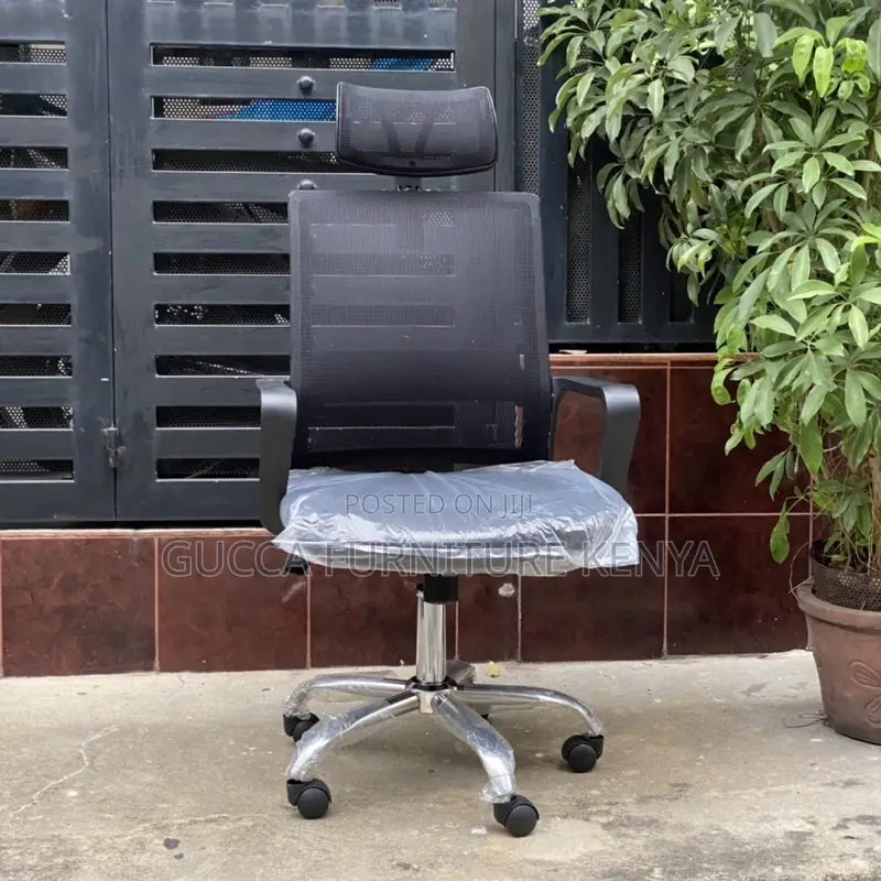 Office Chair:Orthopedic Fixed Arms Breathable Mesh Seat