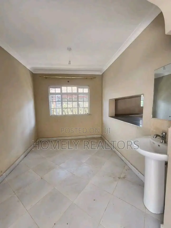 3bdrm Bungalow in Ngong Along Maragara for sale