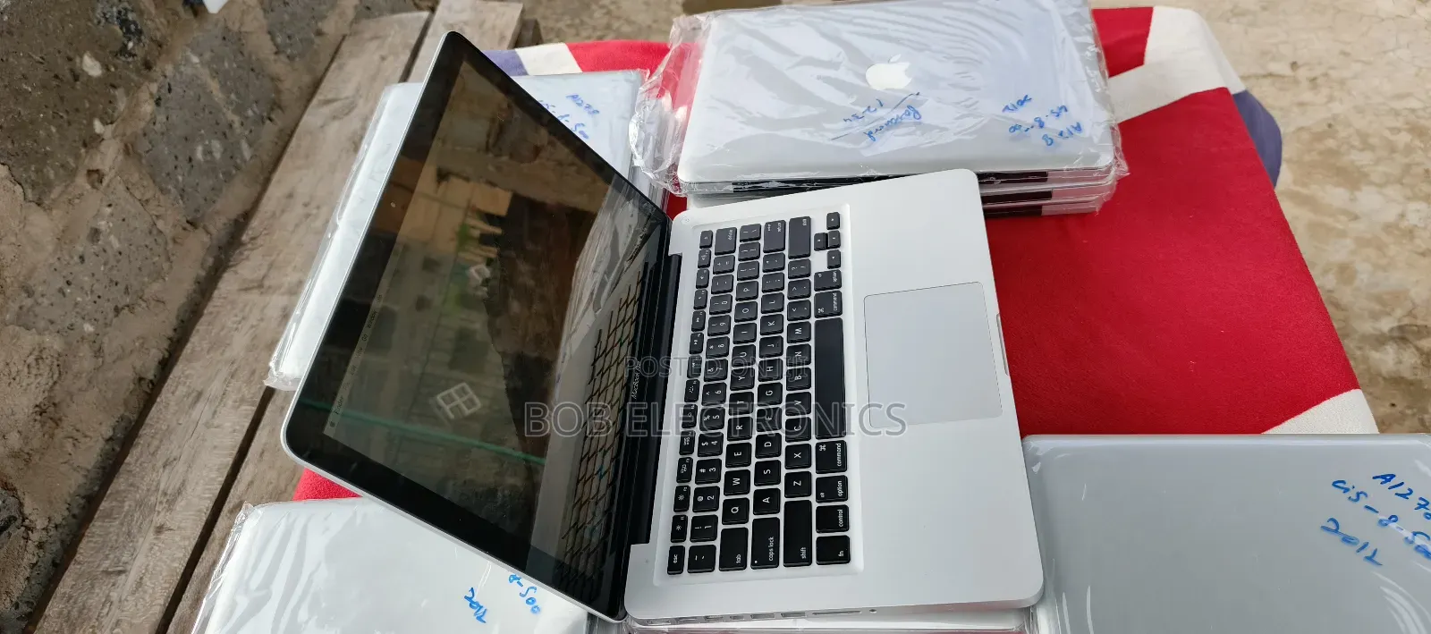 New Laptop Apple MacBook 2012 8GB Intel Core i5 HDD+SSD 500GB