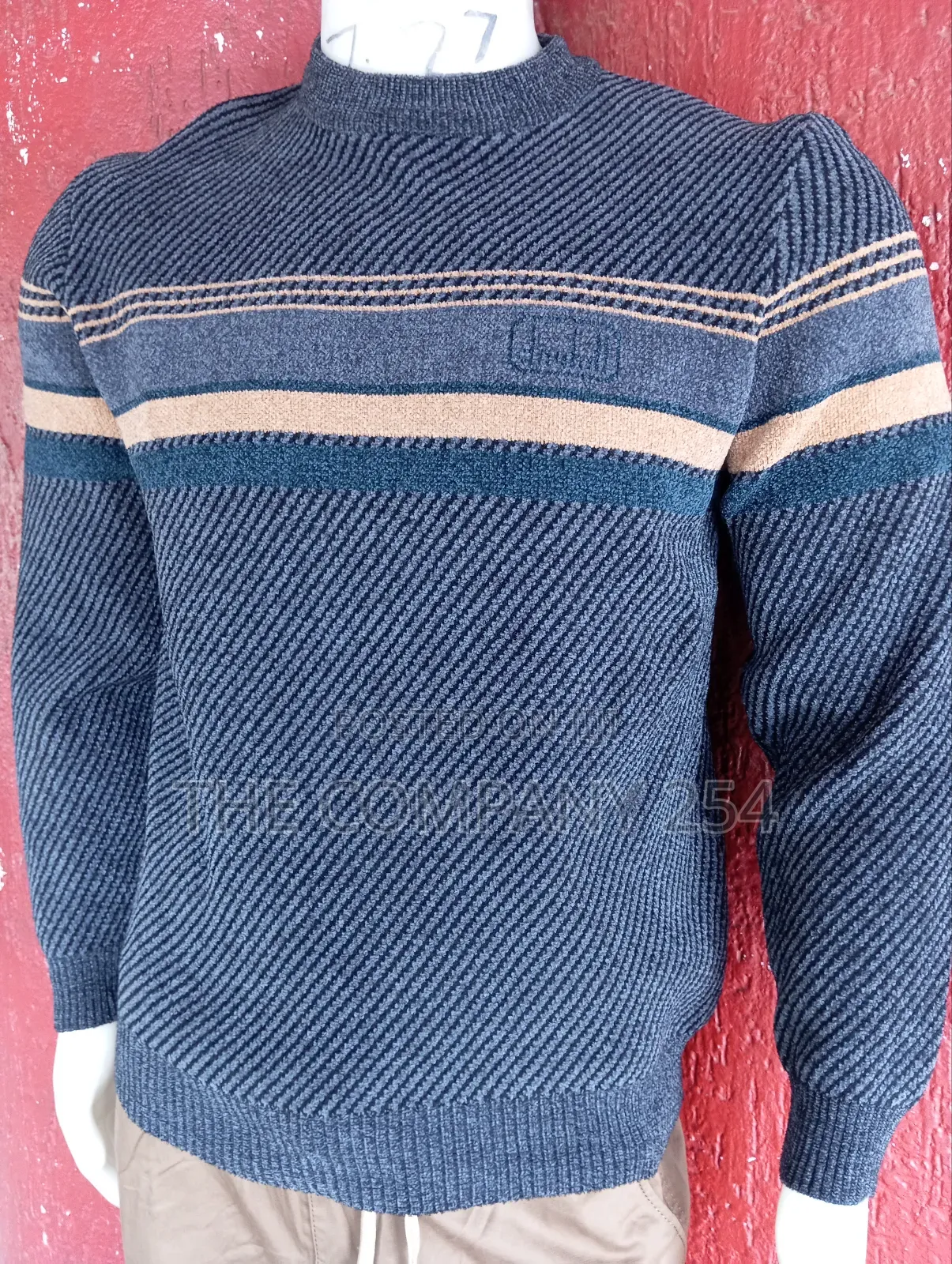 Quality Unisex Fuzzy Round Neck Casual Warm Sweaters