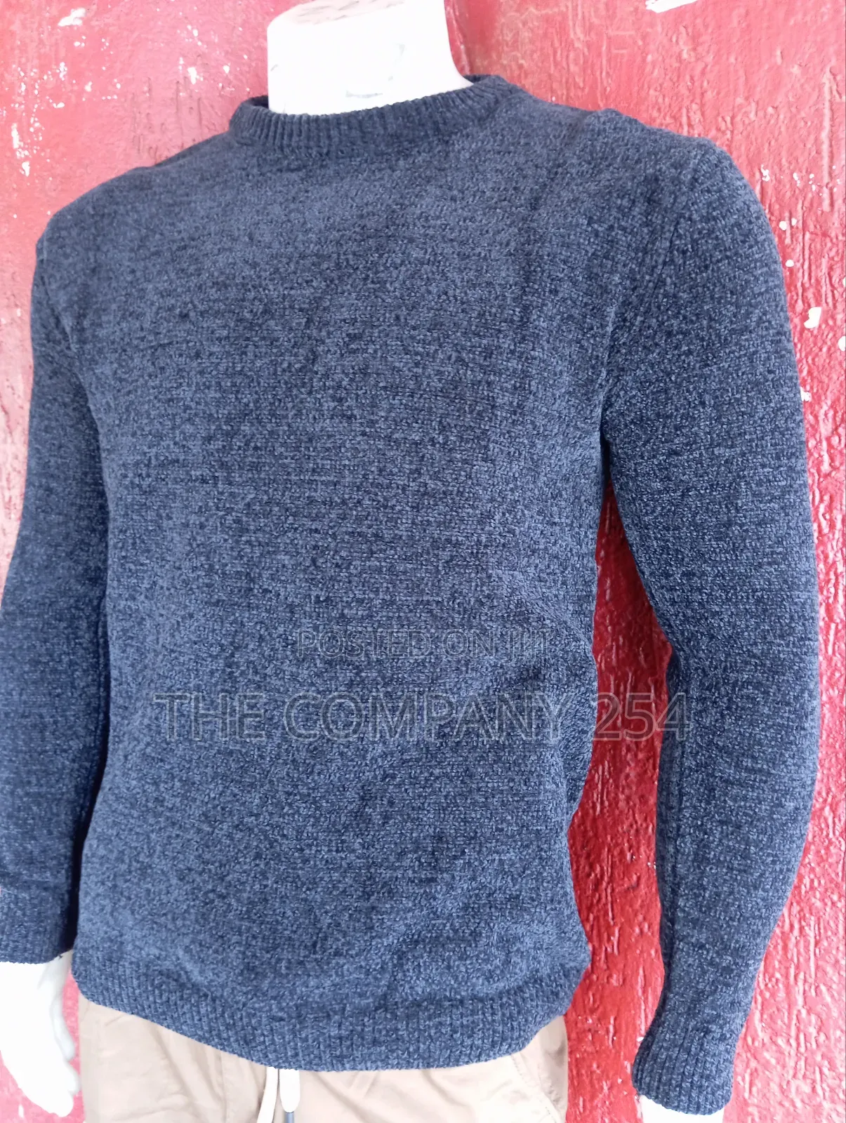 Quality Unisex Fuzzy Round Neck Casual Warm Sweaters