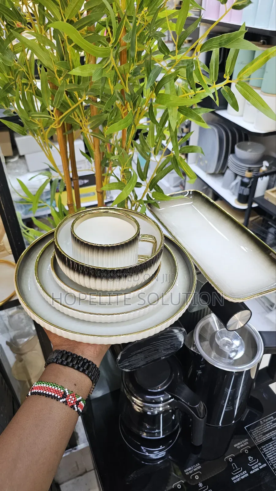 Gold Rim Dinner Set
