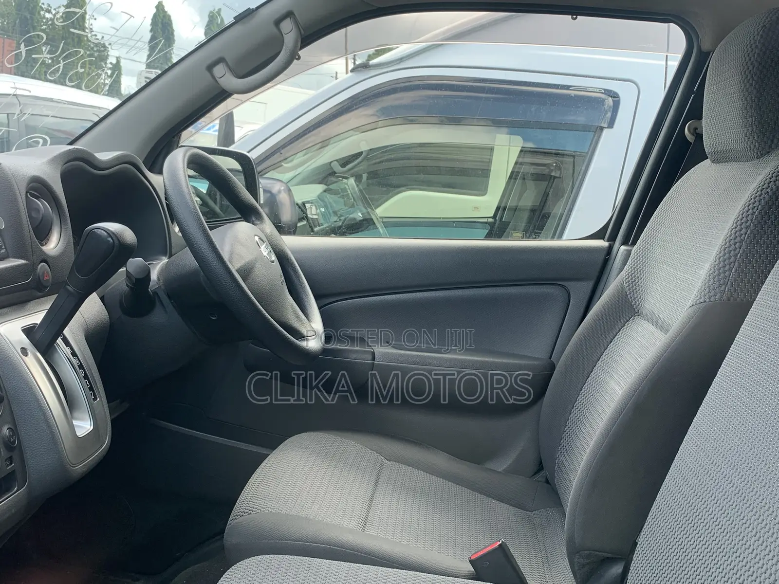 Nissan NV350 2018 Matt Black