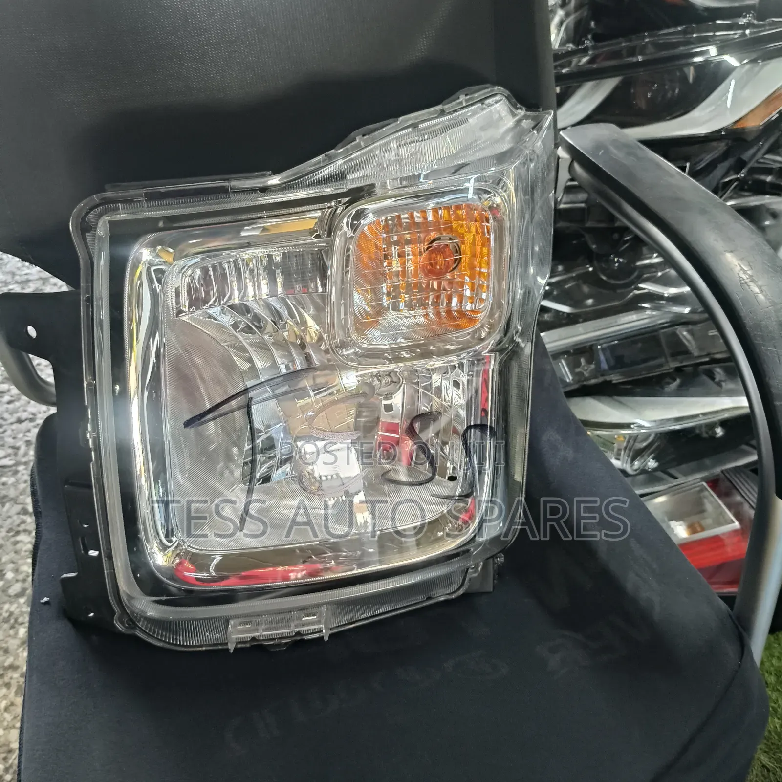 Suzuki Wagon R 2017 Headlight