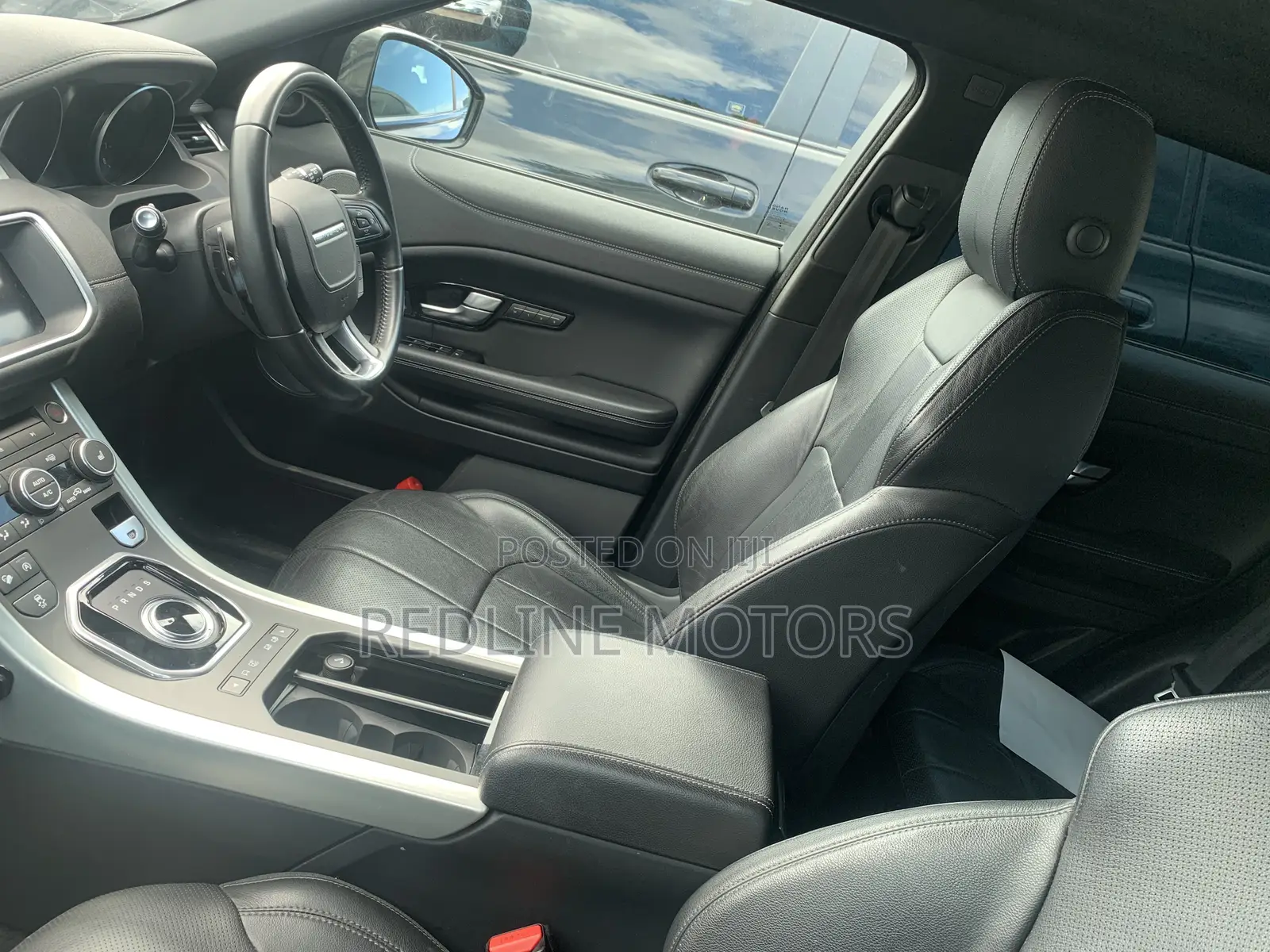 Land Rover Range Rover Evoque SE Premium 4x4 5-Door 2018 Matt Black
