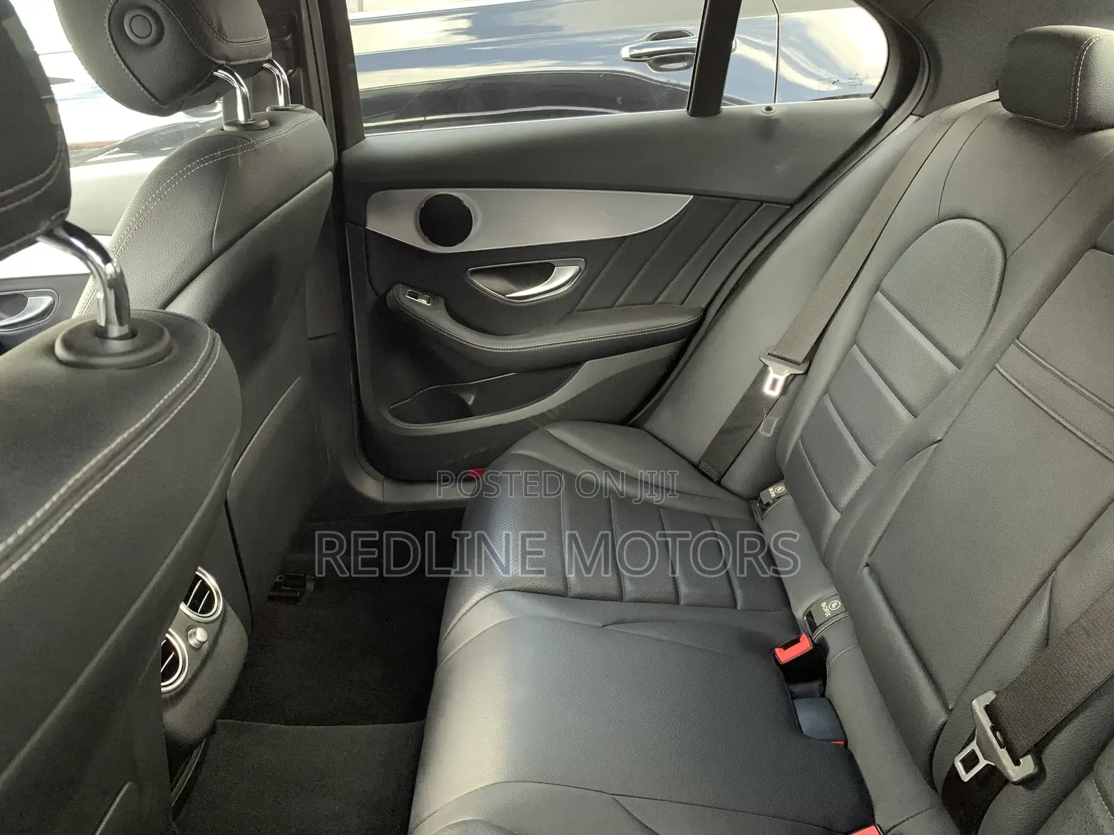 Mercedes-Benz C180 2018 Matt Black