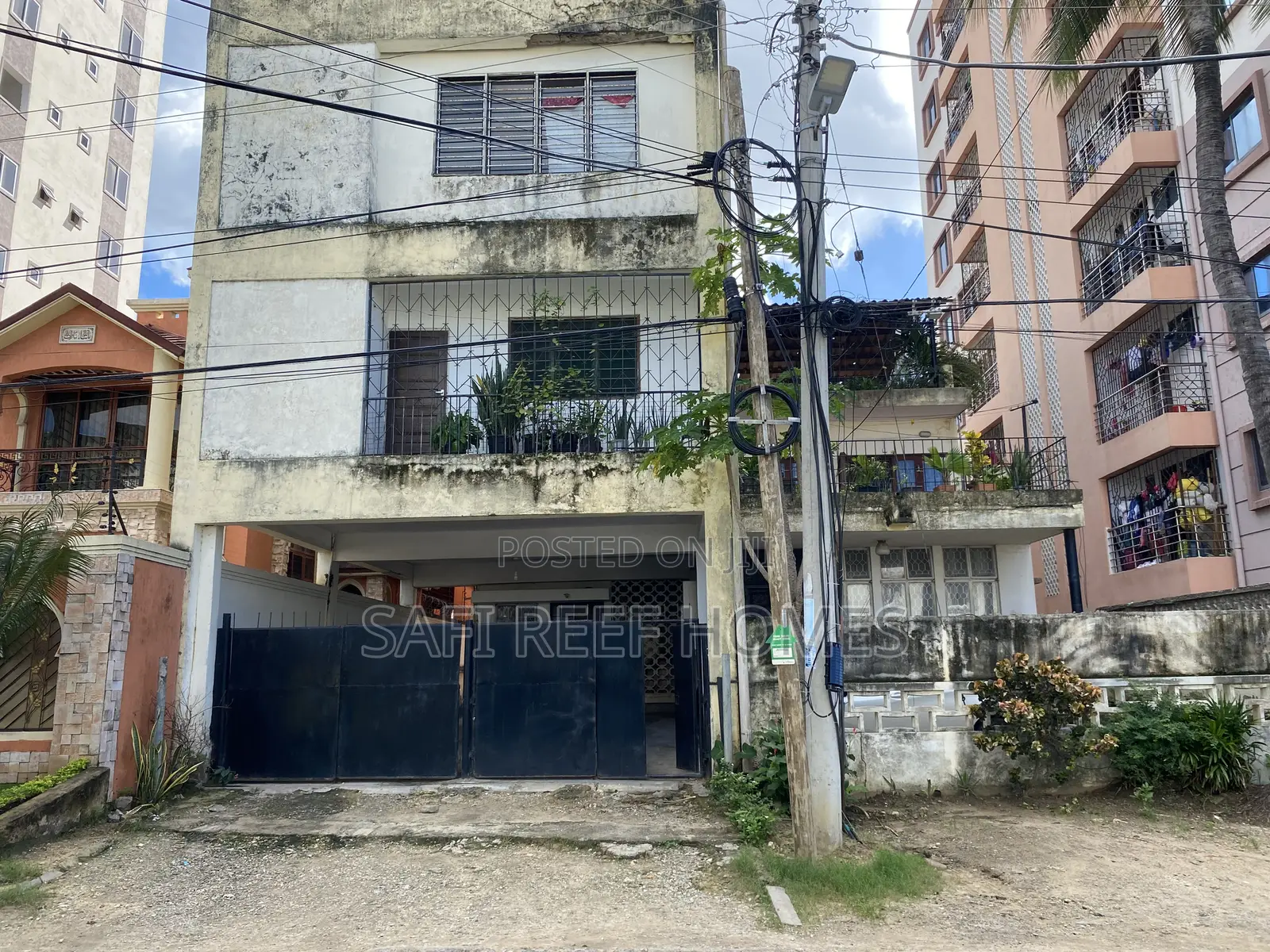 3bdrm Block of Flats in Ganjoni for sale