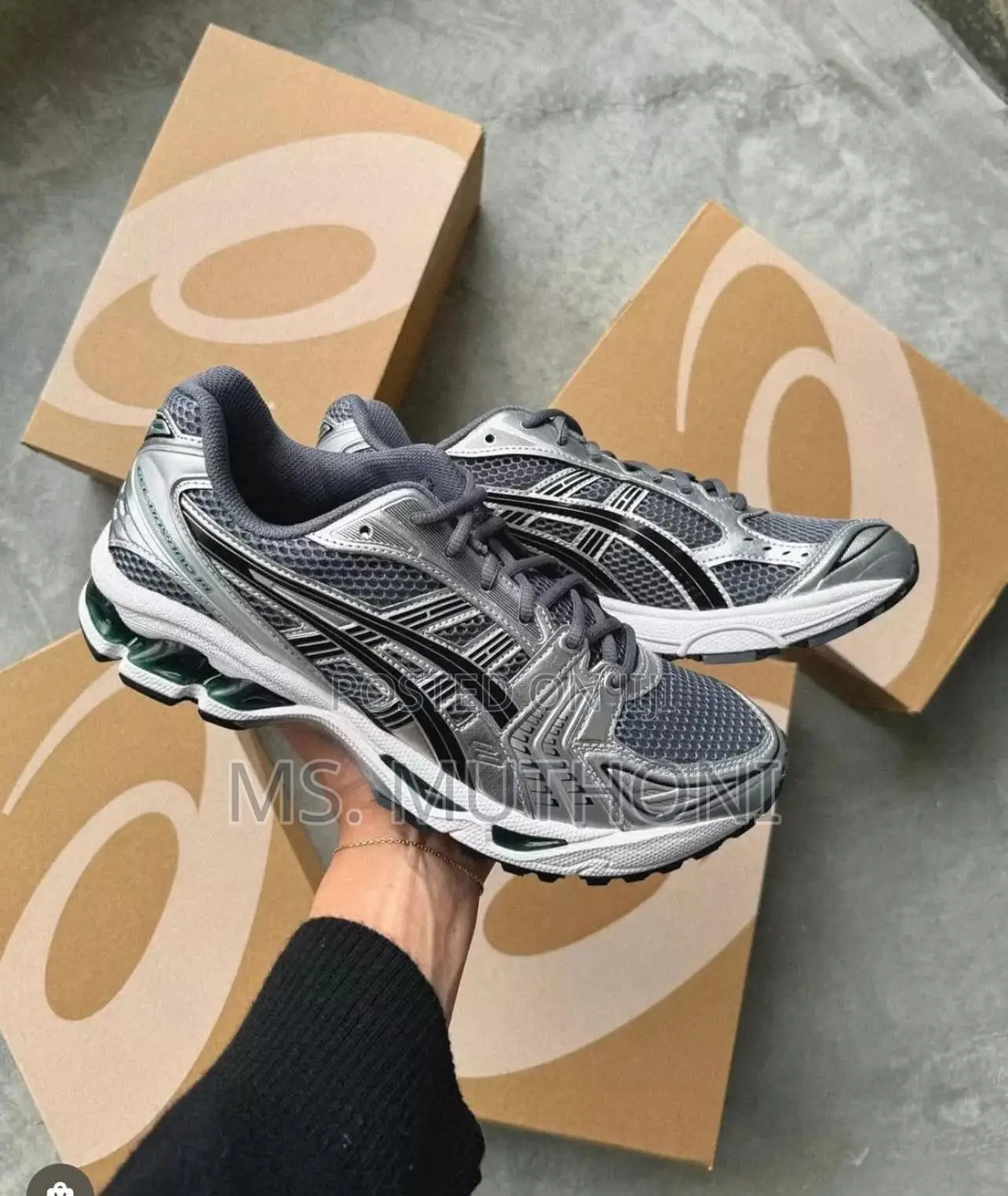 Asics. Grey / Black 38_45