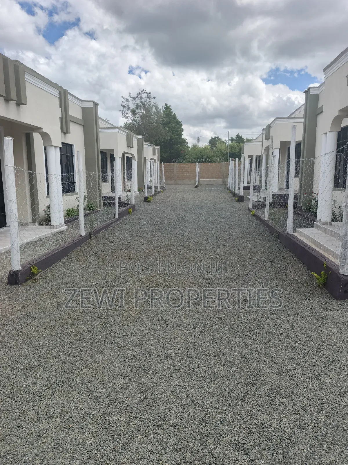 3bdrm Bungalow in Nkoroi for sale