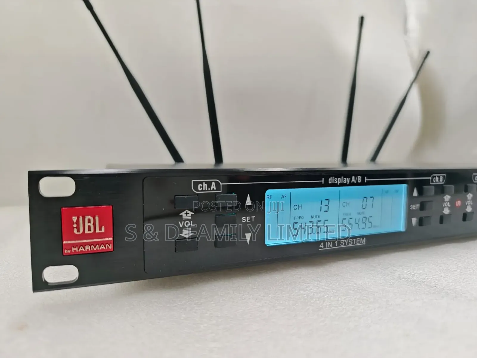 JBL Vm4000 4 in 1 Wireless Microphone