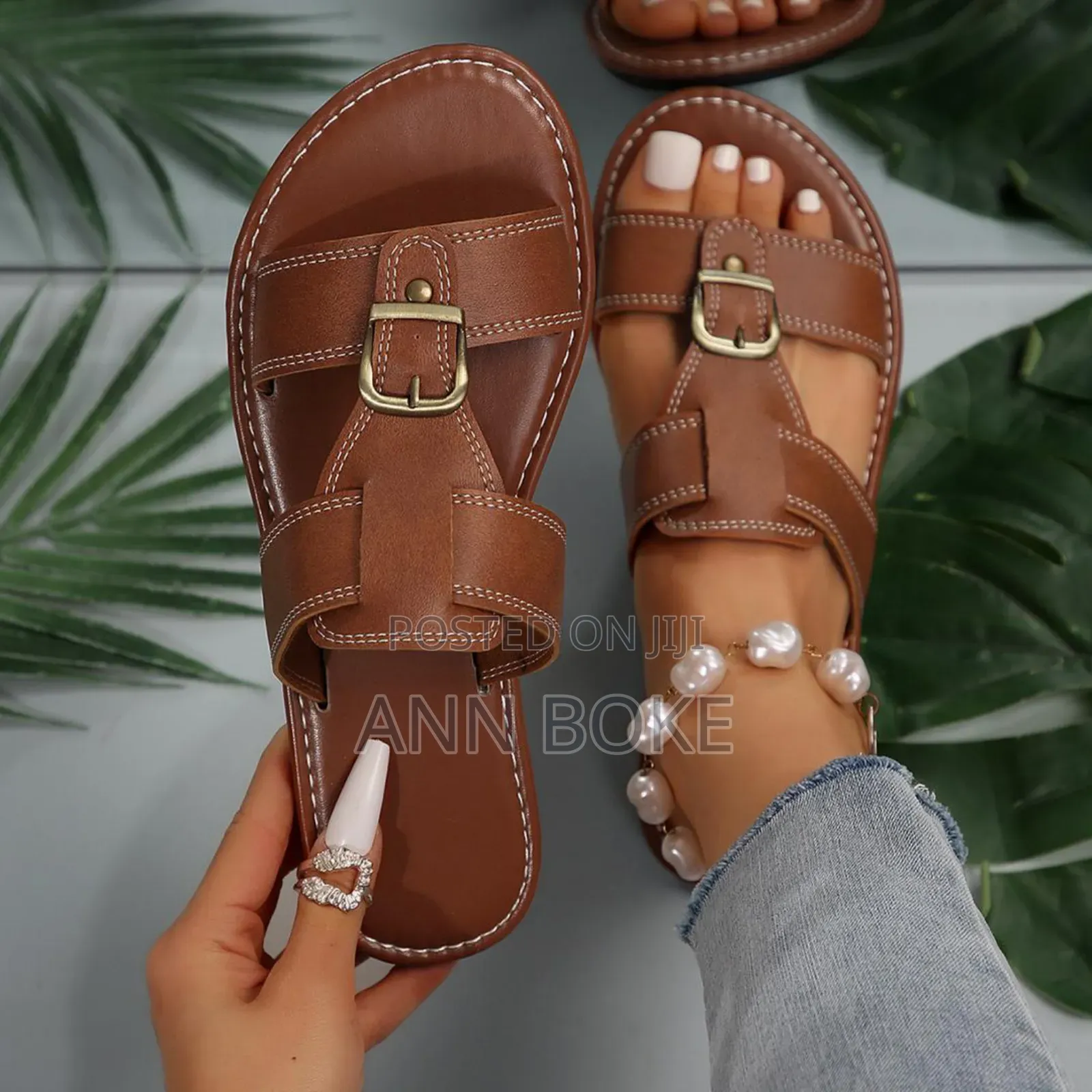 *Offer Offer * *Ladies Leather Sandals* *Sizes 37,