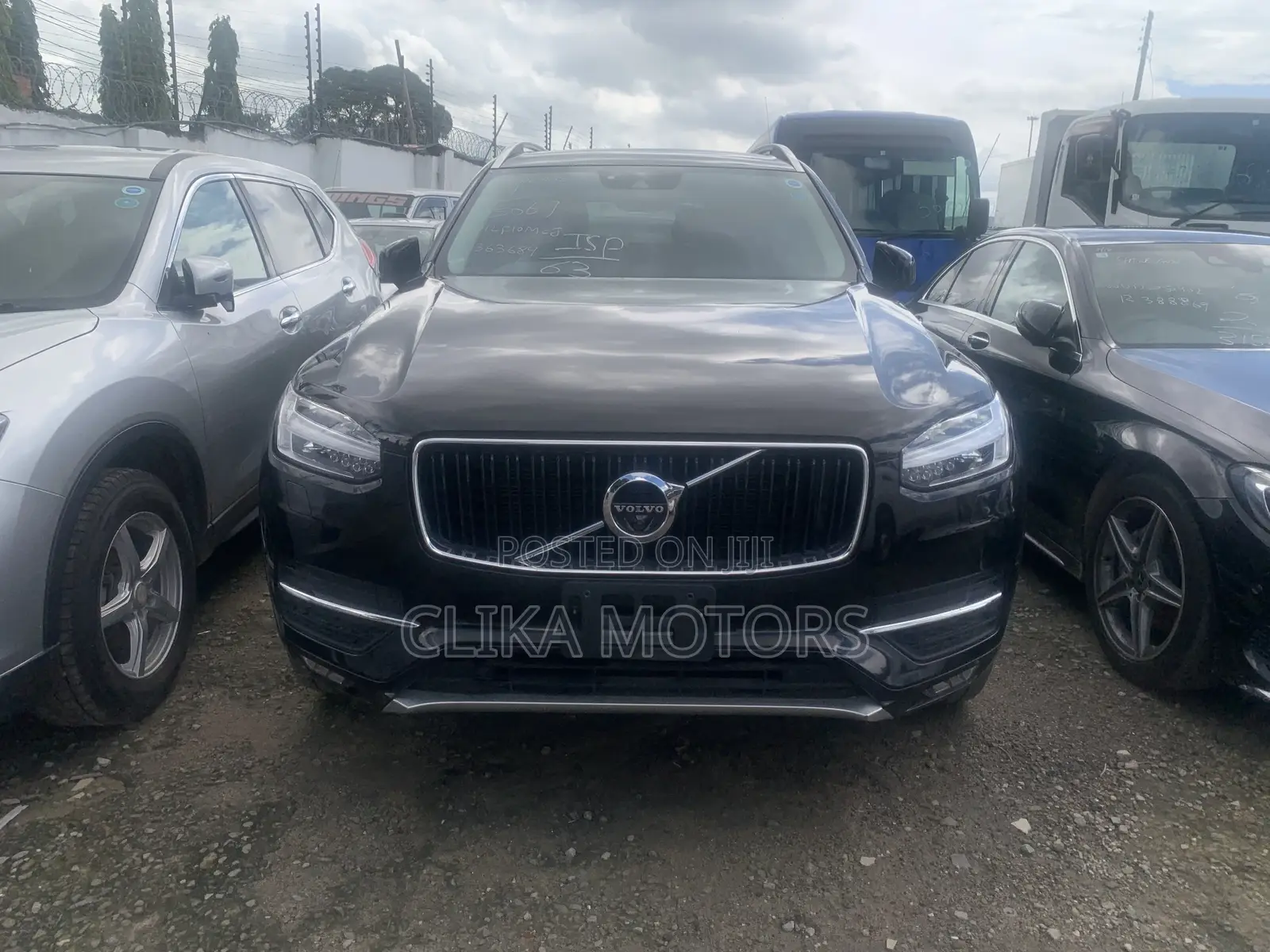 Volvo XC90 T5 Momentum 5P FWD 2018 Matt Black