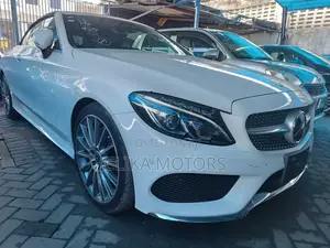 Mercedes-Benz C180 2018 Pearl