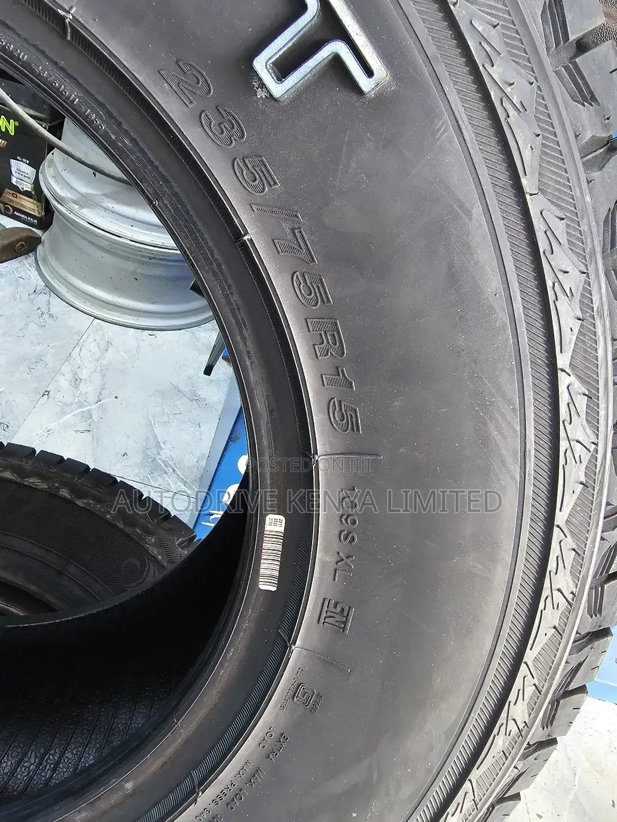 235/75r15 Sailun Terramax a/T Tire