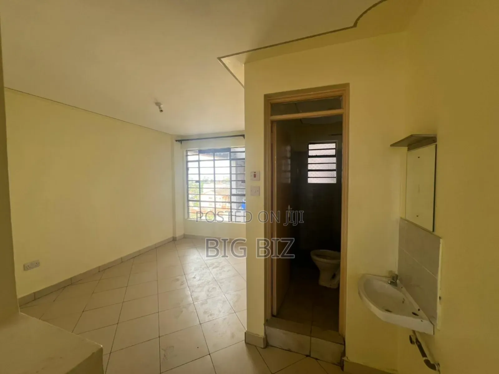 1bdrm Apartment in Studio/1/2, Parklands/Highridge for rent