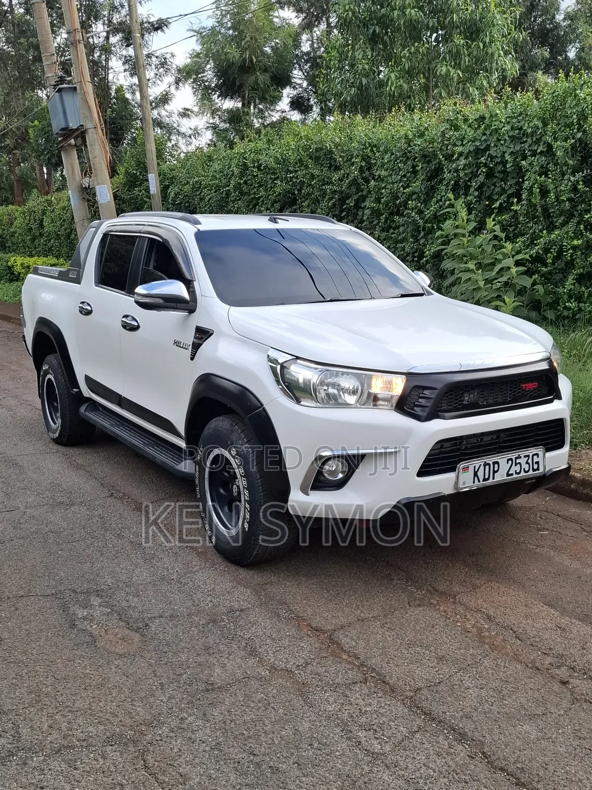 Toyota Hilux Revo Double Cab Deisel 2.8 AWD 2016 White