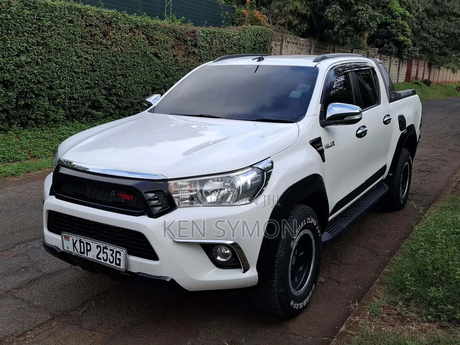 Toyota Hilux Revo Double Cab Deisel 2.8 AWD 2016 White