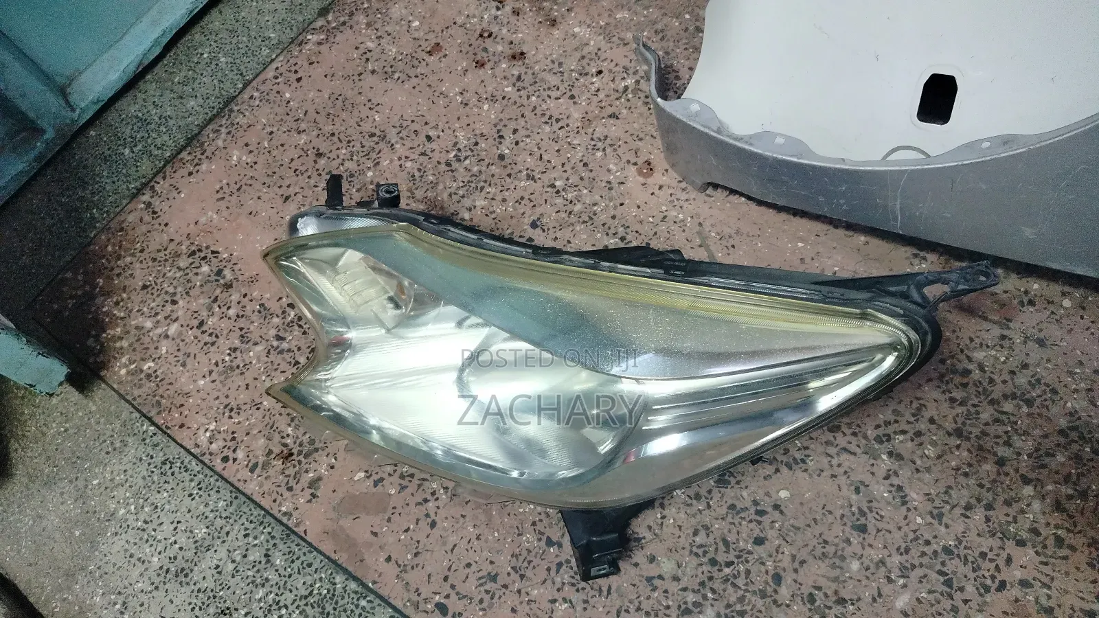 Headlight LHS Note 2012