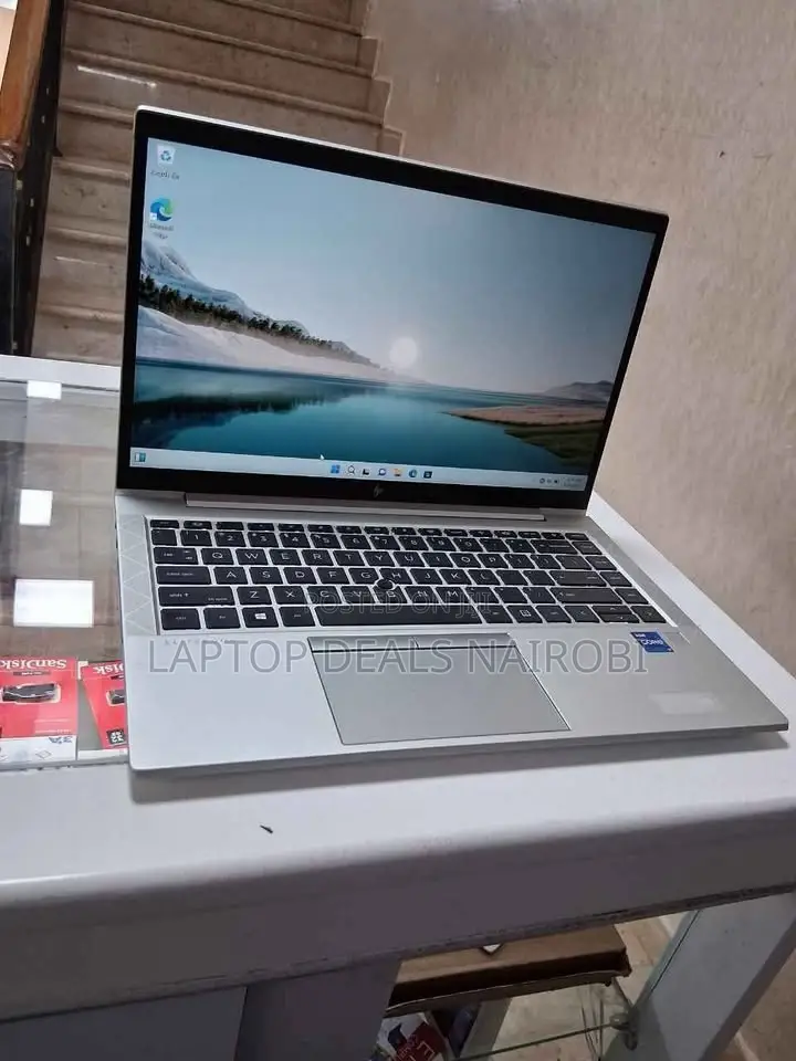 Laptop HP EliteBook 840 G8 16GB Intel Core I7 SSD 256GB