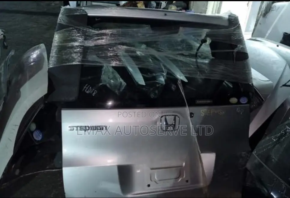 Honda Stepwagon Boot /Tailgate