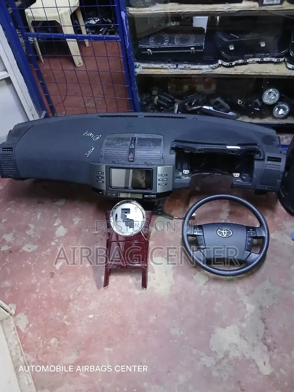 Mark X GRX 120 Dashboard With Steering Wheel