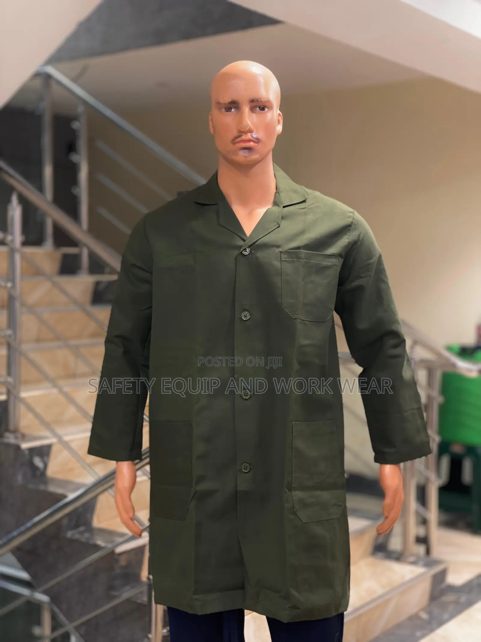 Green Dust Coat – Stylish To-field Roles.