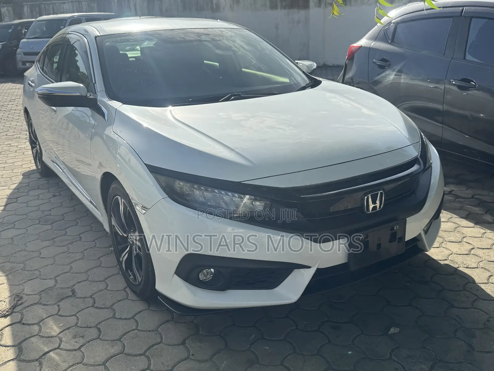 Honda Civic Touring 2021 Off white