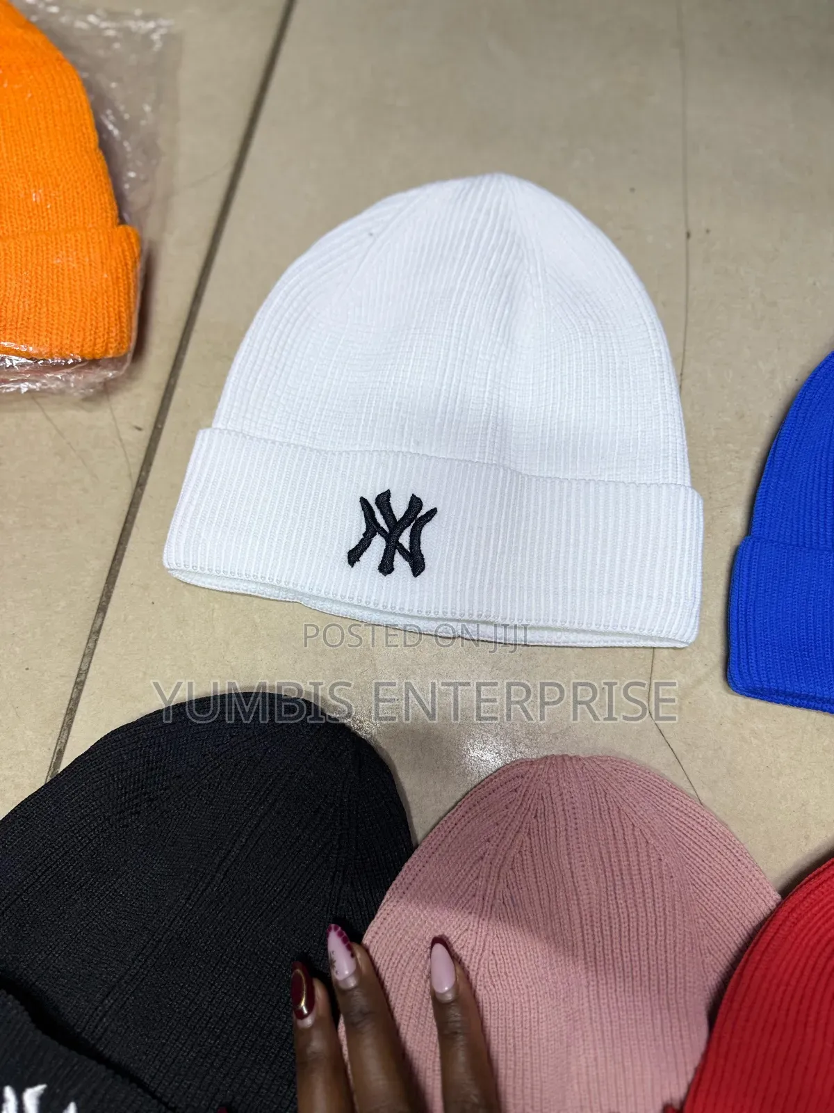 White Color Stylish Beanie Unisex Hats at 600 Each