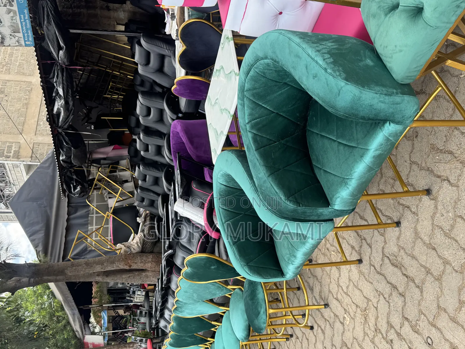 Styling Manicure Green Velvet Chairs