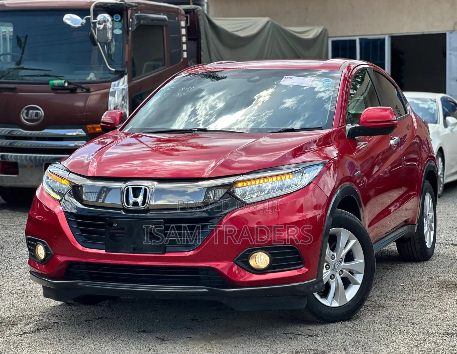 Honda Vezel 1.5 Hybrid 2WD 2018 Red