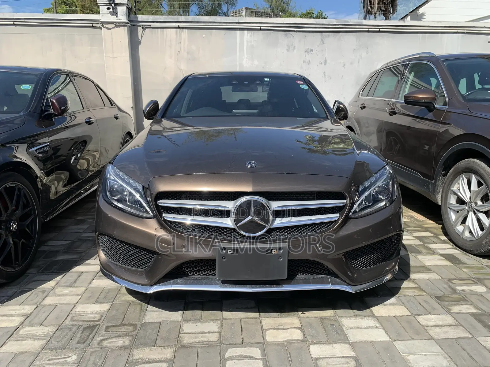 Mercedes-Benz C180 2018 Gold