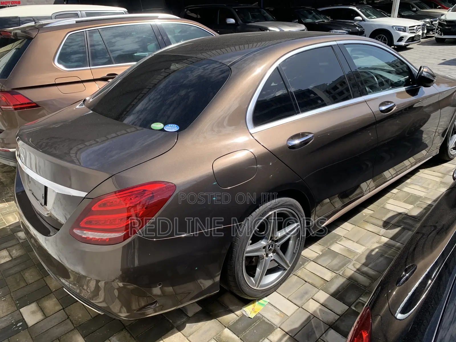 Mercedes-Benz C180 2018 Gold