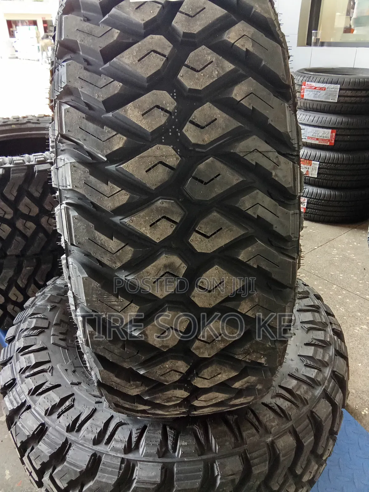 285/70r17 Maxxis Razr Mt772