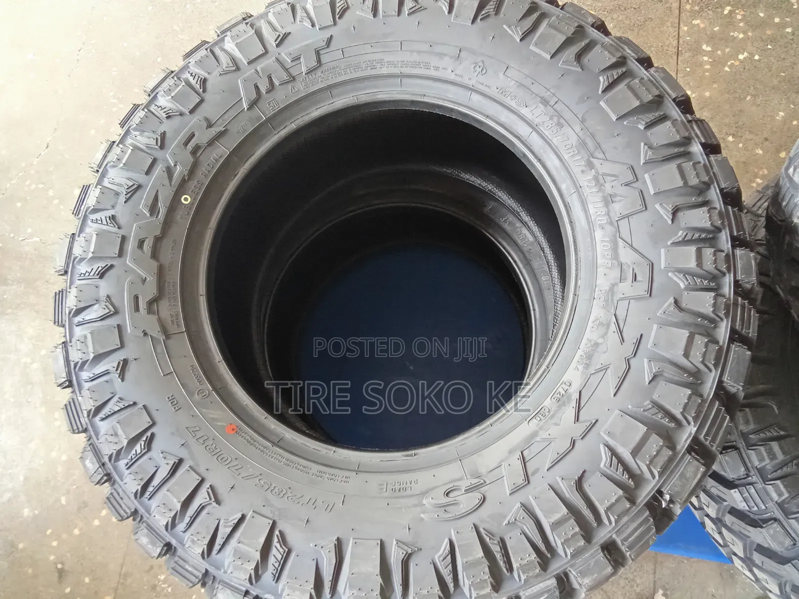285/70r17 Maxxis Razr Mt772