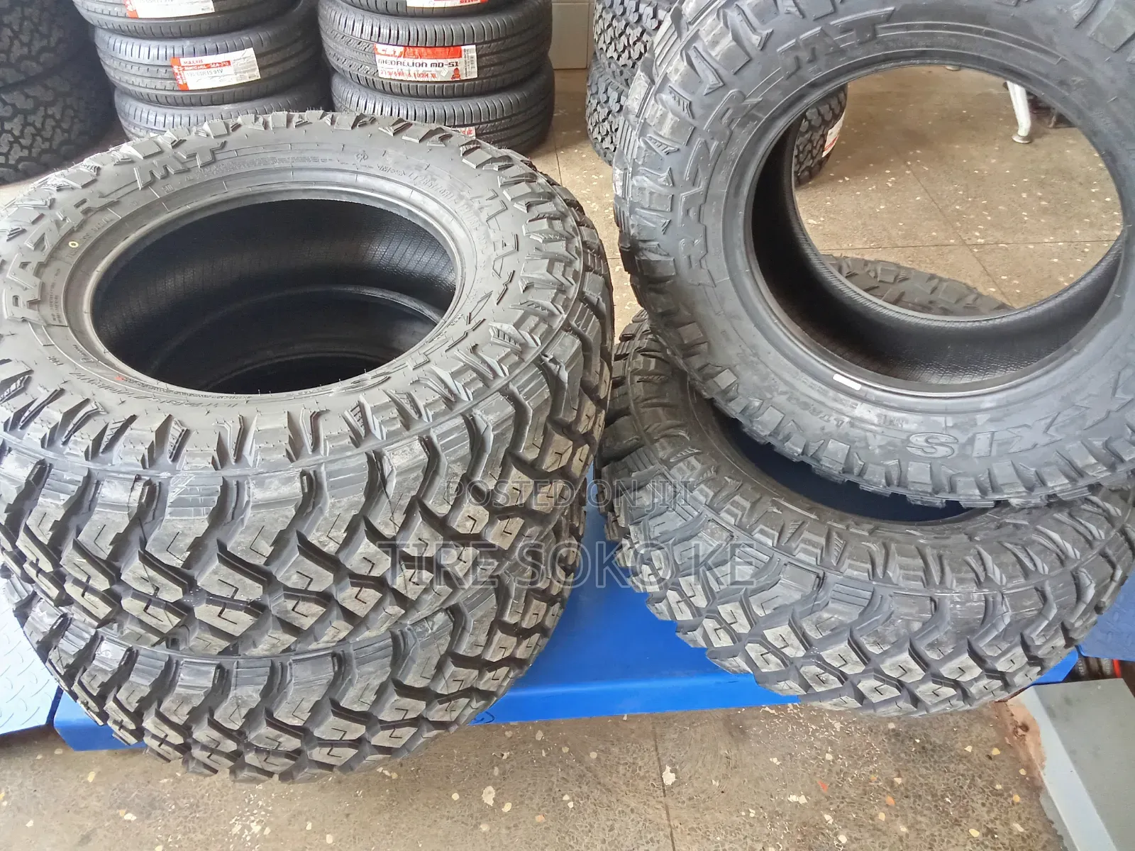 285/70r17 Maxxis Razr Mt772